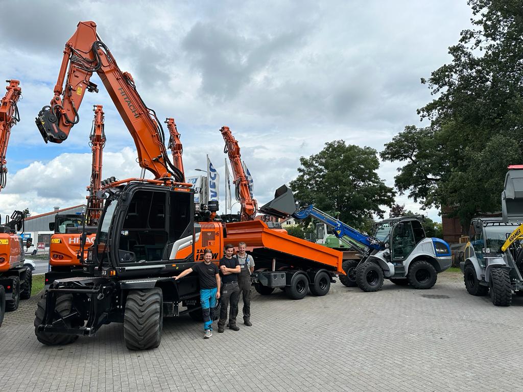 Fotogalerie Verkauf 3 Maschinen an Baufirma Förster