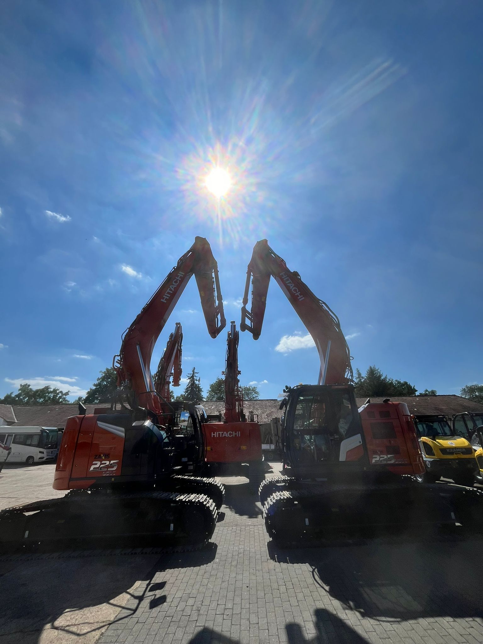 Fotogalerie Hitachi Maschinen in Herzform