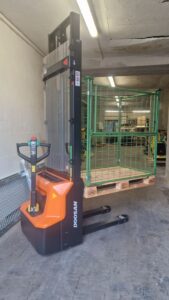 Lithium Hochhubwagen 1,2 T