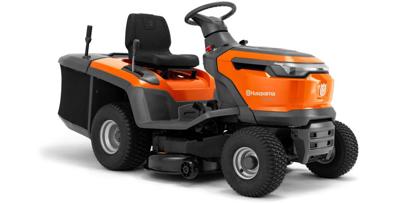Husqvarna Rasentraktor TC 114 im Einsatz